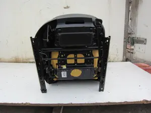 Foto de JUEGO ASIENTOS COMPLETO SEAT ALTEA XL (5P5) 1.9 TDI (105 CV / 77 KW) referencia 1K4881105KK foto 24