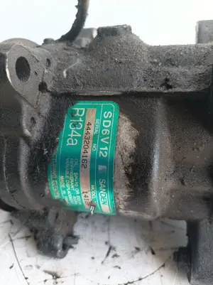 Foto de COMPRESOR AIRE ACONDICIONADO PEUGEOT 206 + referencia 1412F foto 4