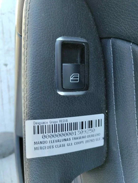 Foto de MANDO ELEVALUNAS TRASERO DERECHO MERCEDES-BENZ CLASE GLE (BM 292) COUPE 3.0 CDI CAT (258 CV / 190 KW)