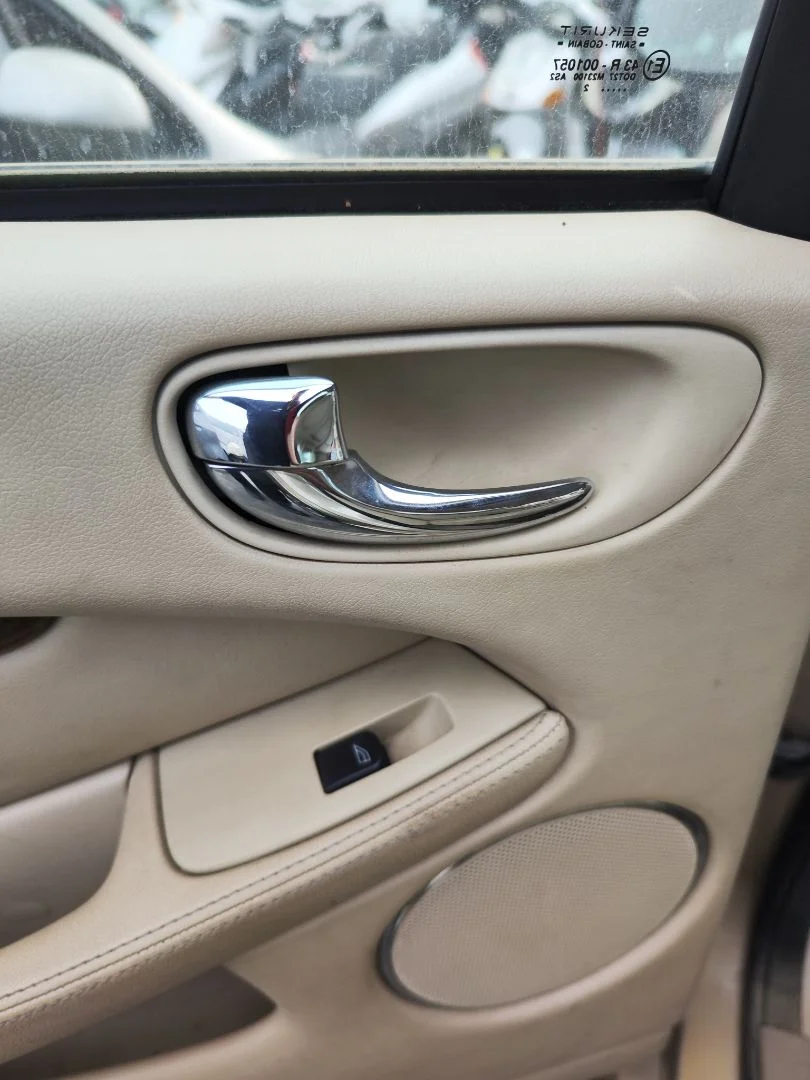 Foto de MANETA INTERIOR TRASERA IZQUIERDA JAGUAR X-TYPE 2.1 V6 24V CAT (156 CV / 115 KW)