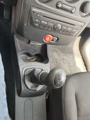 Foto de VARILLAJE CAMBIO RENAULT CLIO III 1.2 16V (75 CV / 55 KW)