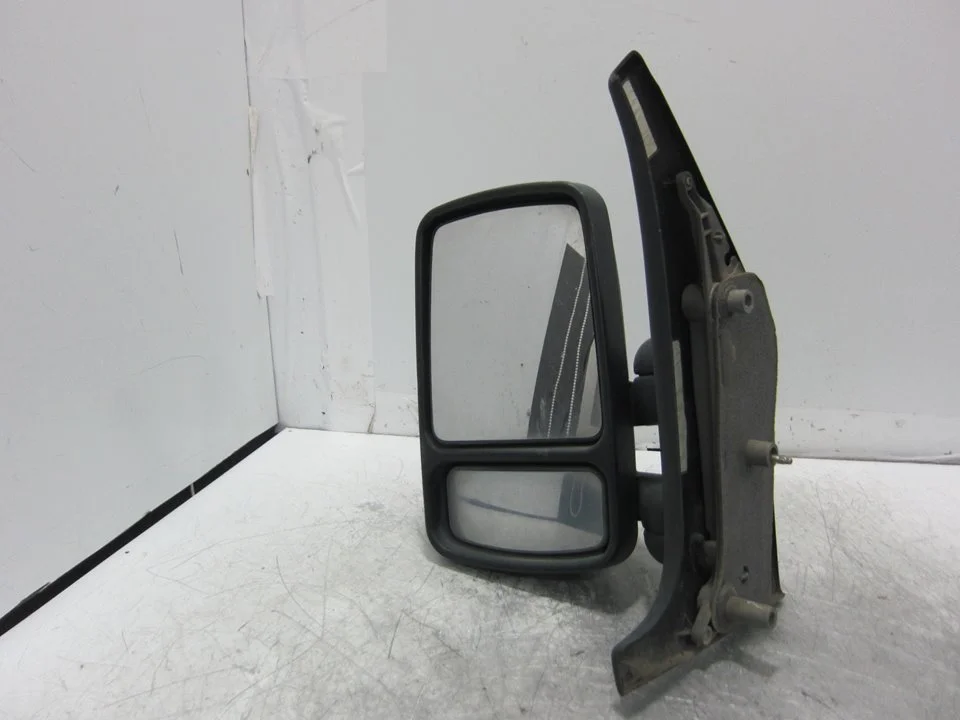 Foto de RETROVISOR IZQUIERDO RENAULT MASTER II FASE 2 DOBLE CABINA CAMIÓN/CHASIS 2.5 dCi Diesel CAT (120 CV / 88 KW) referencia 70063012
