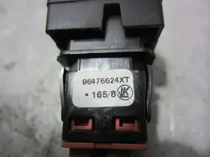 Foto de INTERRUPTOR CITROEN C4 PICASSO 1.6 16V HDi FAP (109 CV / 80 KW) referencia 96476624XT foto 3