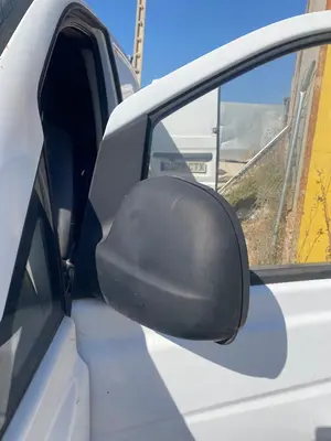 Foto de RETROVISOR IZQUIERDO MERCEDES-BENZ VITO FURGÓN (639) 2.1 CDI CAT (109 CV / 80 KW) referencia A6398100116