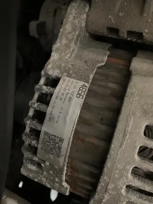 Foto de ALTERNADOR VOLKSWAGEN PASSAT VARIANT (3C5) 2.0 TDI (140 CV / 103 KW) referencia 06F903023F foto 3