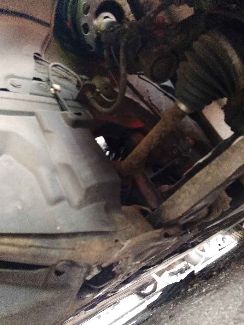 Foto de BARRA ESTABILIZADORA DELANTERA MAZDA 6 BERLINA (GJ) 2.2 Turbodiesel CAT (175 CV / 129 KW) referencia GMH834151A
