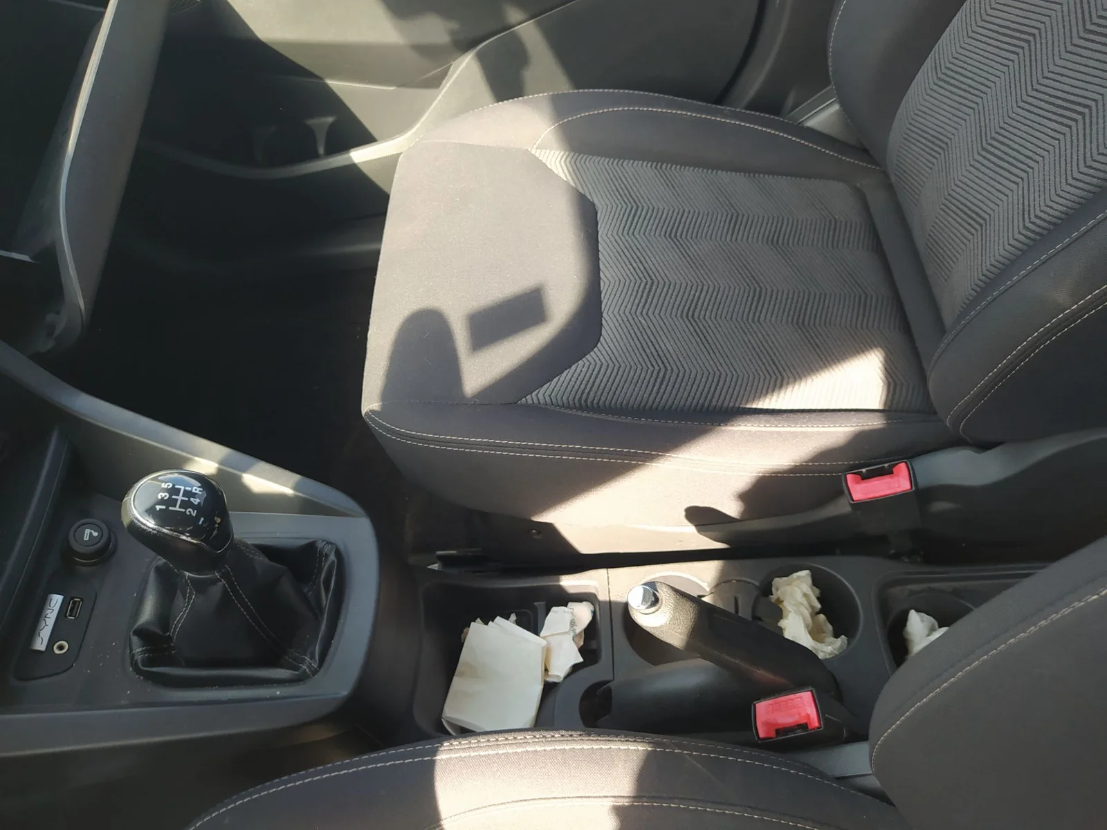 Foto de PALANCA FRENO FORD KA+ (CDU) 1.2 Ti-VCT CAT (86 CV / 63 KW) referencia 1852026