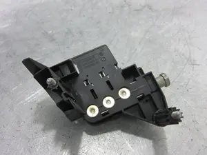 Foto de CAJA RELES / FUSIBLES PORSCHE MACAN (95BA) referencia 95B937517B foto 3