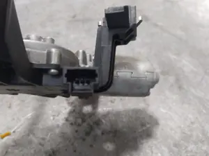 Foto de MOTOR LIMPIA TRASERO PEUGEOT 207 1.4 (73 CV / 54 KW) referencia 9652418780 foto 4