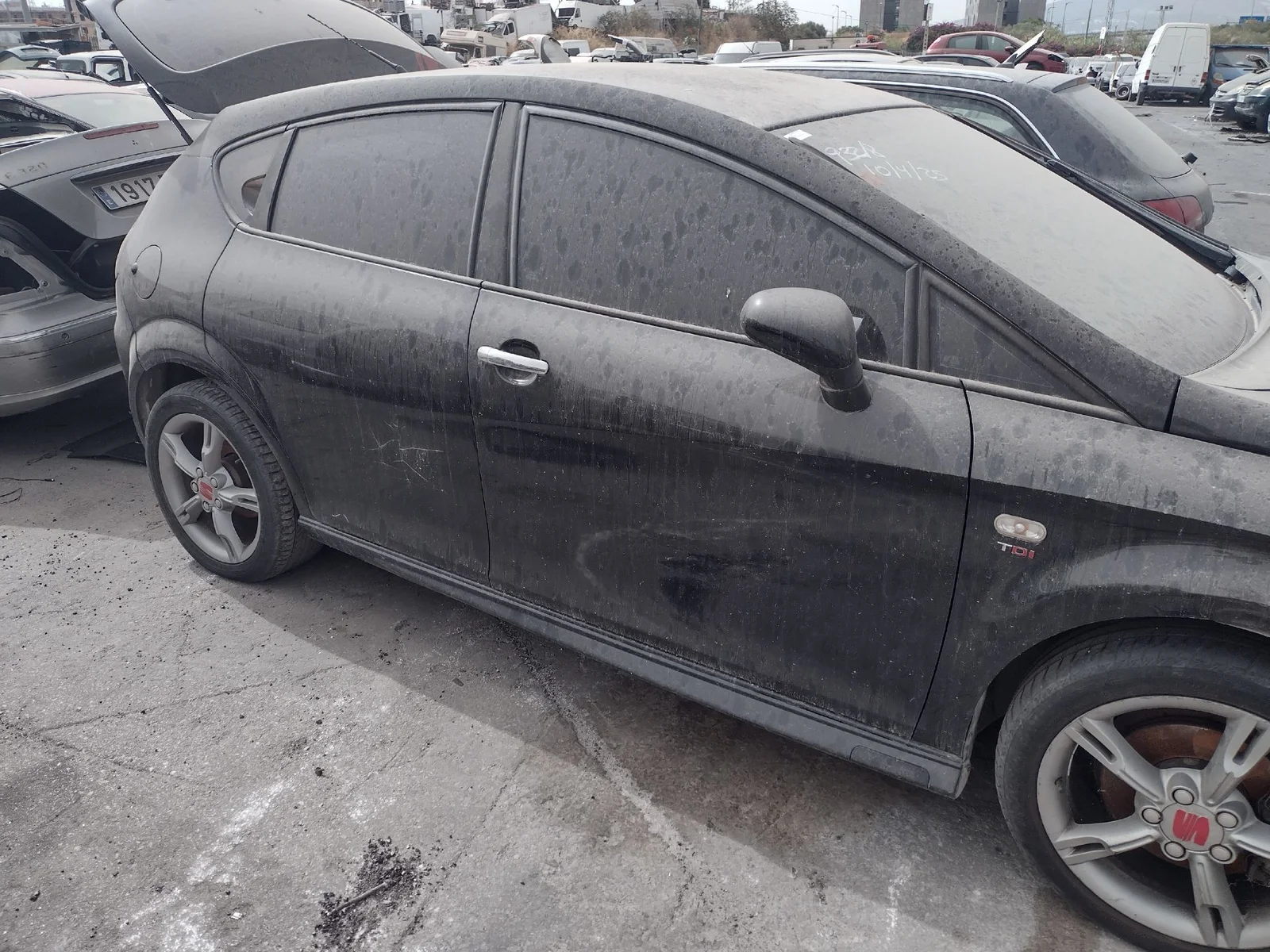Foto de MANETA EXTERIOR DELANTERA DERECHA SEAT LEON (1P1) 2.0 TDI (140 CV / 103 KW) referencia 3B0837207F FKZ