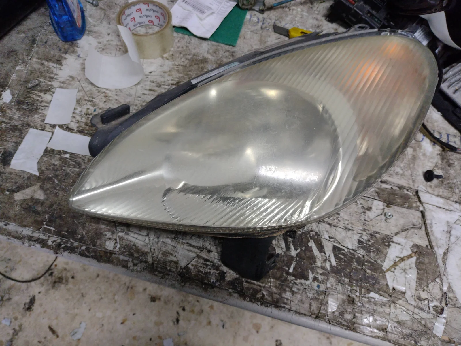 Foto de FARO IZQUIERDO CITROEN XSARA PICASSO 1.6 (95 CV / 70 KW) referencia 9631495180