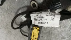 Foto de NO IDENTIFICADO RENAULT CAPTUR I 1.5 dCi Diesel FAP (110 CV / 81 KW) referencia 241260627R foto 2