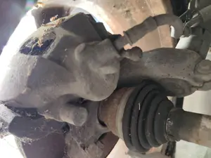 Foto de PINZA DE FRENO DELANTERA DERECHA FORD FOCUS BERLINA (CAP) 1.8 TDCi Turbodiesel CAT (116 CV / 85 KW) referencia 5125725 foto 8