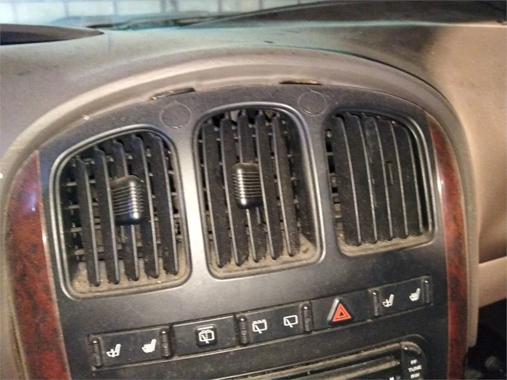 Foto de AIREADOR CENTRAL CHRYSLER VOYAGER (RG)