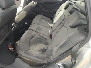 Foto de ENGANCHE CINTURON TRASERO CENTRAL CITROEN C5 BREAK 2.0 HDi FAP CAT (RHR / DW10BTED4) (136 CV / 100 KW)