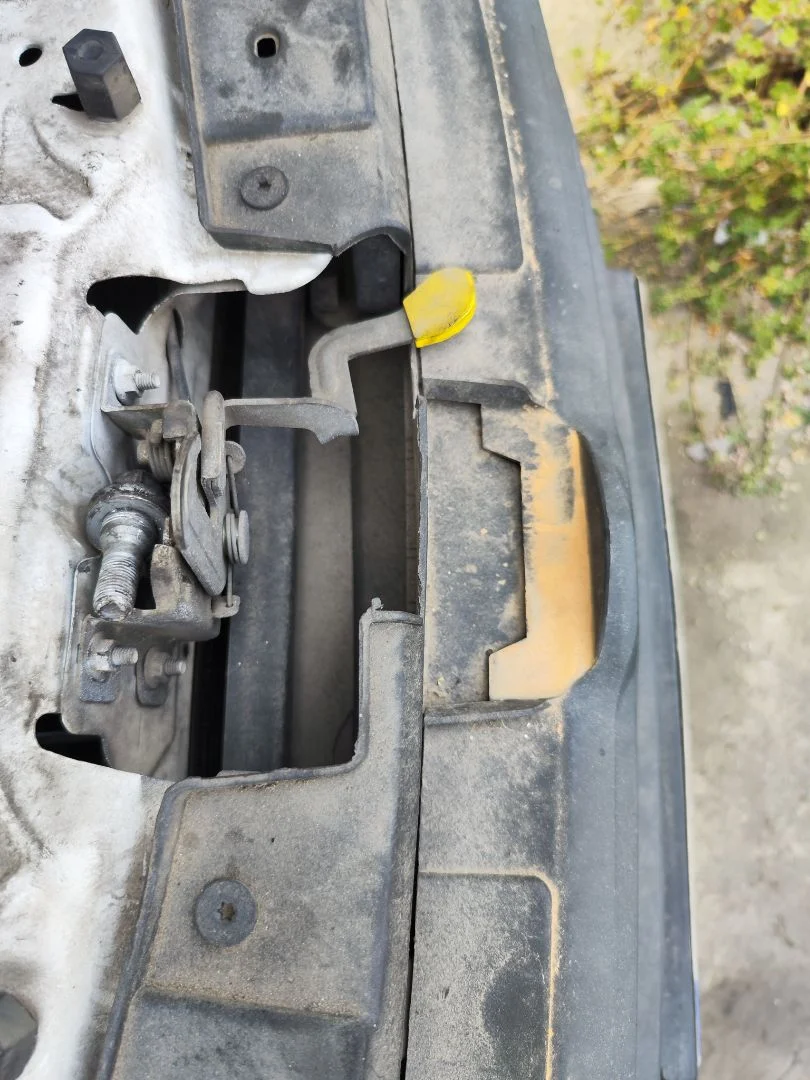 Foto de REFUERZO PARAGOLPES DELANTERO FIAT II DOBLÒ (263) CARGO 1.6 JTDM 16V CAT (105 CV / 77 KW)