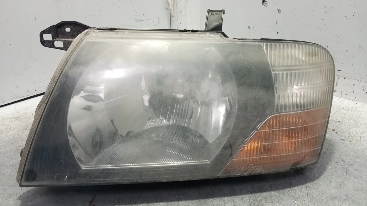 Foto de FARO IZQUIERDO MITSUBISHI MONTERO (V60/V70) 3.2 DI-D CAT (165 CV / 121 KW) referencia 10087420