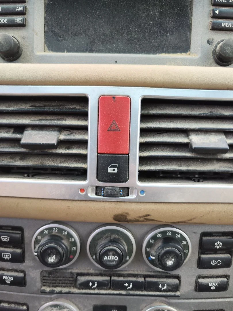 Foto de WARNING LAND ROVER RANGE ROVER (LM) 4.4 V8 CAT (306 CV / 225 KW)