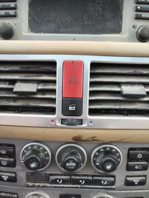Foto de WARNING LAND ROVER RANGE ROVER (LM) 4.4 V8 CAT (306 CV / 225 KW)