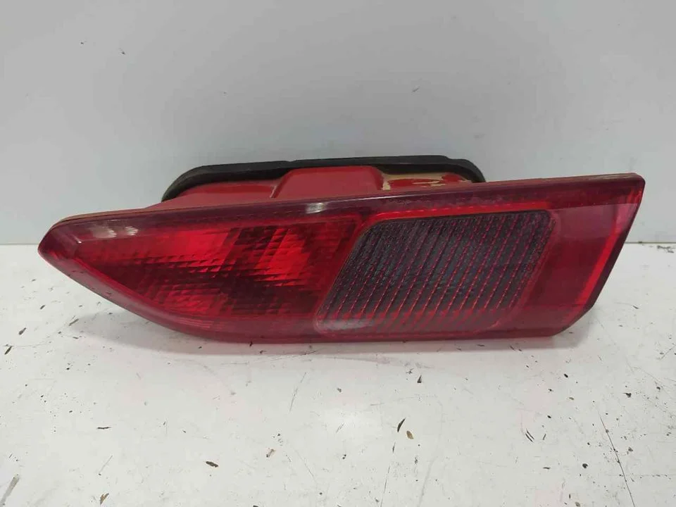 Foto de PILOTO TRASERO DERECHO INTERIOR ALFA ROMEO 156 (116) 1.6 16V CAT (120 CV / 88 KW) referencia 53955