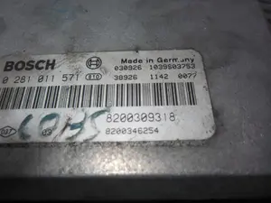 Foto de CENTRALITA MOTOR UCE RENAULT LAGUNA II (BG0) 2.2 dCi Turbodiesel (150 CV / 110 KW) referencia 8200309318 foto 4