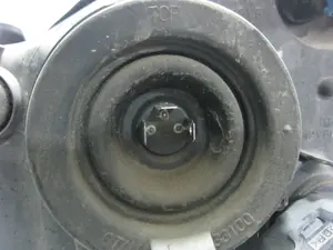Foto de FARO DERECHO SUZUKI IGNIS RM (MH) 1.3 DDiS Diesel CAT (69 CV / 51 KW) referencia 86448645 foto 8