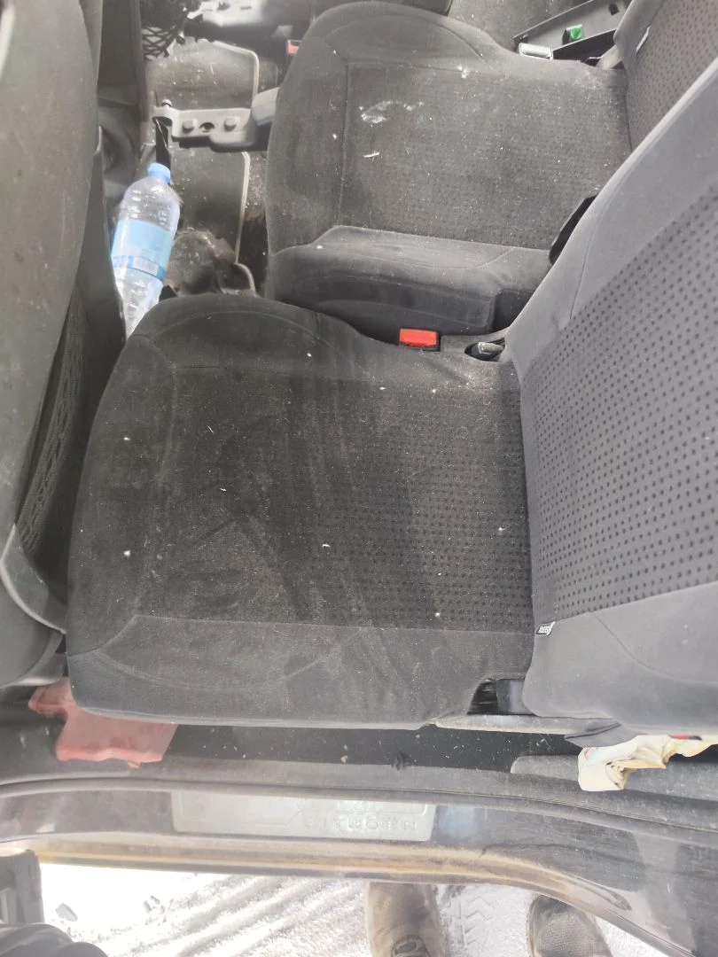 Foto de ASIENTOS TRASERO IZQUIERDO CITROEN GRAND C4 PICASSO 1.6 16V HDi FAP (109 CV / 80 KW)