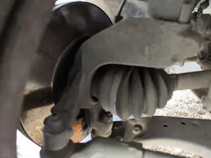 Foto de PINZA DE FRENO DELANTERA IZQUIERDA FORD FOCUS SPORTBREAK (CAP) 1.6 16V CAT (101 CV / 74 KW) referencia 1682876 foto 10