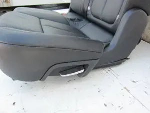 Foto de JUEGO ASIENTOS COMPLETO PORSCHE CAYENNE (TIPO 92A) referencia 918595102 foto 35