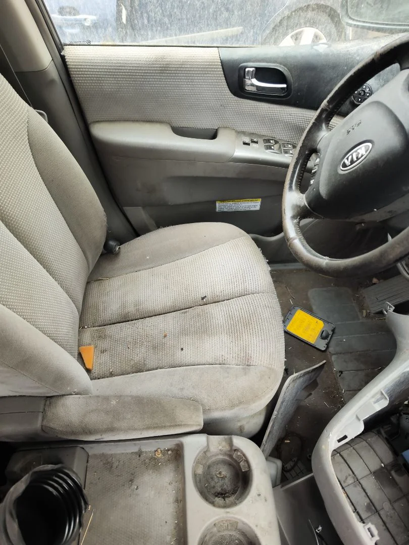 Foto de ASIENTO DELANTERO IZQUIERDO KIA CARNIVAL 2.9 CRDi CAT (185 CV / 136 KW)