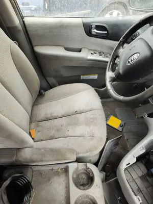 Foto de ASIENTO DELANTERO IZQUIERDO KIA CARNIVAL 2.9 CRDi CAT (185 CV / 136 KW)