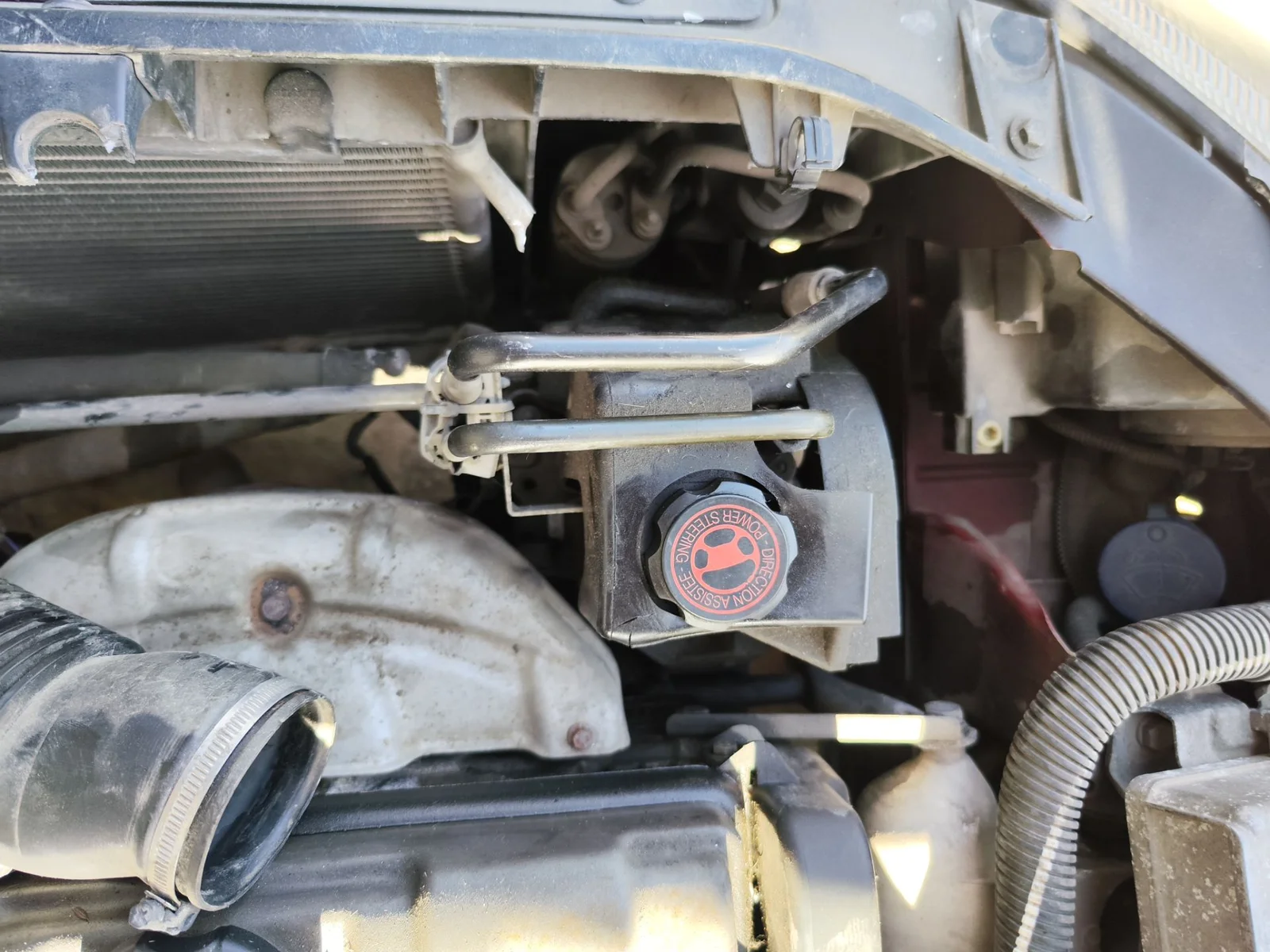 Foto de TUBO PRESION DIRECCION ASISTIDA PEUGEOT 206 1.4 (75 CV / 55 KW)