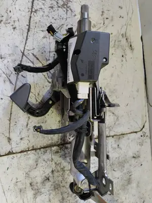 Foto de COLUMNA DIRECCION PEUGEOT RIFTER 1.5 Blue-HDI FAP (131 CV / 96 KW) referencia 9820460477 foto 2