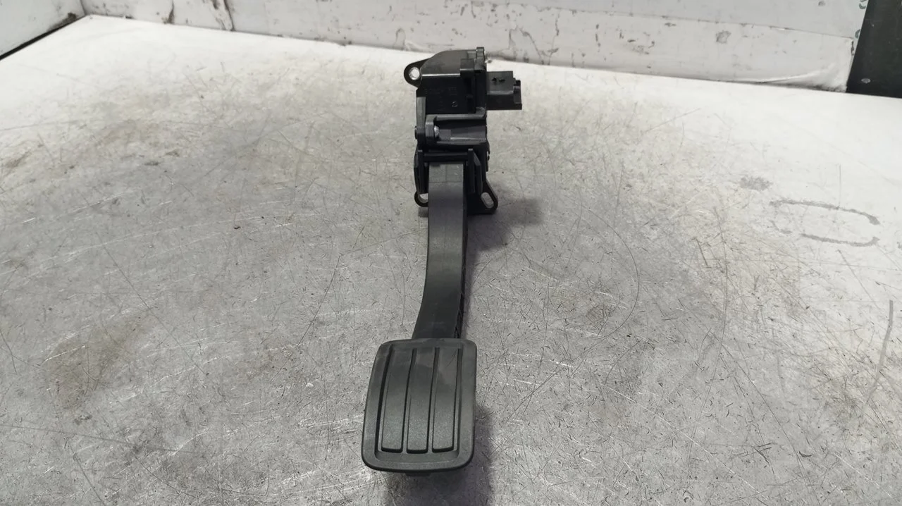 Foto de POTENCIOMETRO PEDAL PEUGEOT 3008 1.5 Blue-HDI FAP (131 CV / 96 KW) referencia 9836042080