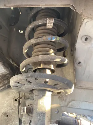 Foto de AMORTIGUADOR DELANTERO DERECHO PEUGEOT EXPERT FURGÓN