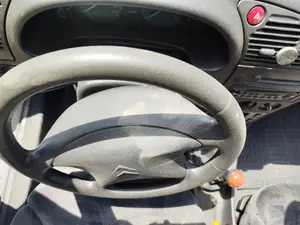 Foto de VOLANTE CITROEN XSARA BERLINA 2.0 HDi CAT (RHY / DW10TD) (90 CV / 66 KW) foto 3