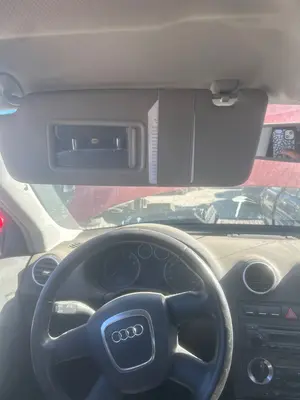 Foto de PARASOL IZQUIERDO AUDI A3 SPORTBACK (8PA) 1.6 16V FSI (116 CV / 85 KW)