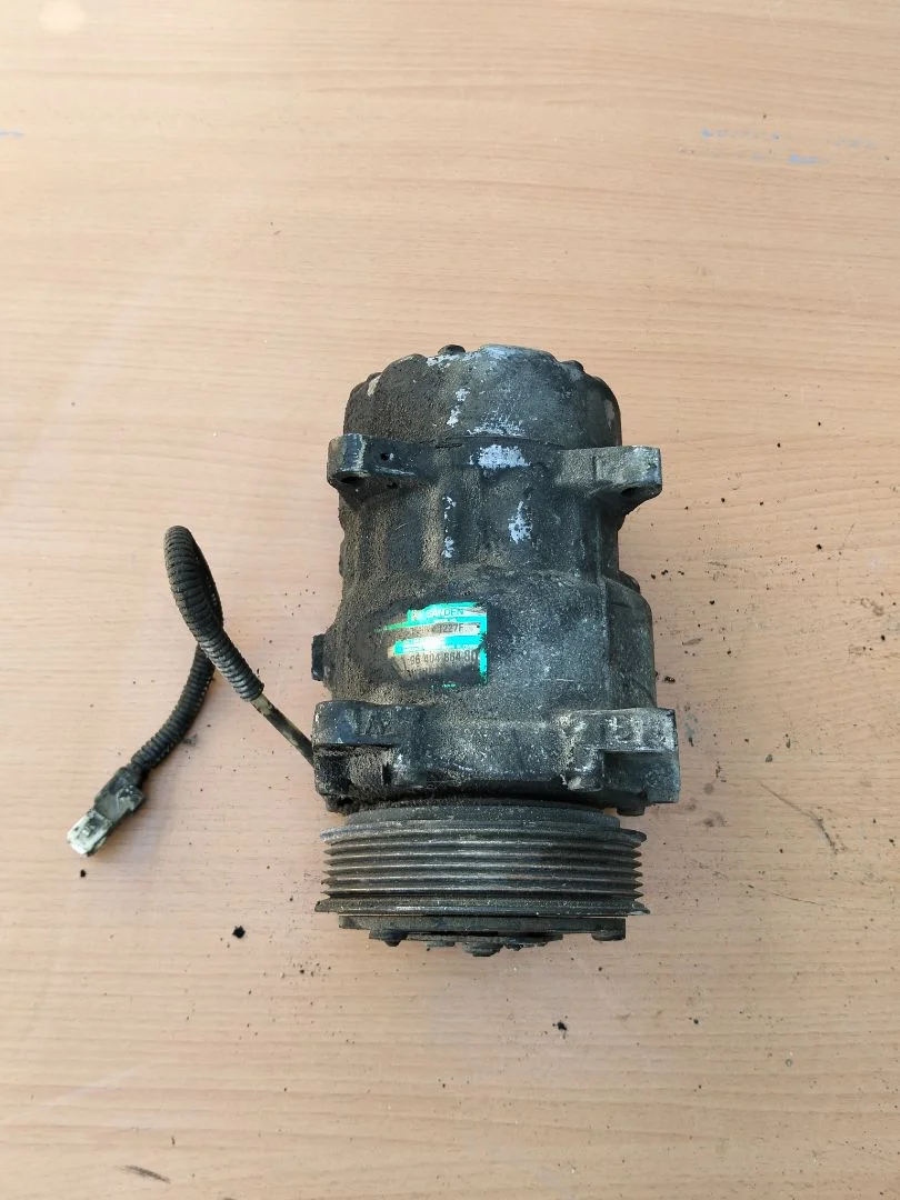 Foto de COMPRESOR AIRE ACONDICIONADO PEUGEOT 306 3/5 PT. / 4 PT. (S2) referencia 9640486480