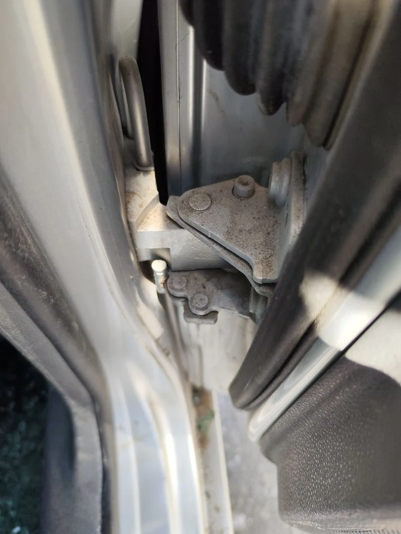 Foto de RETENEDOR PUERTA VOLKSWAGEN POLO IV (9N1) 1.4 16V (75 CV / 55 KW)