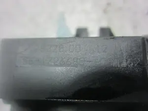 Foto de VALVULA AIRE ADICIONAL PEUGEOT 206 referencia 9641226680 foto 4