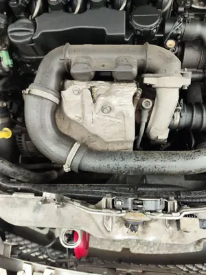 Foto de MANGUERAS INTERCOOLER FORD FOCUS BERLINA (CAP) 1.6 TDCi CAT (90 CV / 66 KW) foto 2