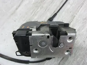 Foto de CERRADURA PUERTA TRASERA IZQUIERDA RENAULT SCENIC II (JM) 1.5 dCi Diesel (106 CV / 78 KW) referencia 110071230G1 foto 2
