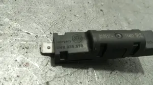 Foto de AMPLIFICADOR DE ANTENA SEAT LEON (5F1) 1.6 TDI (105 CV / 77 KW) referencia 5N0035570 foto 2