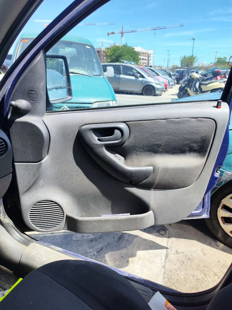 Foto de GUARNECIDO PUERTA DELANTERA DERECHA OPEL COMBO (CORSA C) 1.3 16V CDTI CAT (Z 13 DT / LN9) (69 CV / 51 KW) referencia 13220322