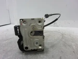 Foto de CERRADURA PUERTA DELANTERA DERECHA RENAULT CLIO II FASE II (B/CB0) 1.2  (75 CV / 55 KW) referencia 8200350432