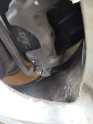 Foto de PINZA DE FRENO TRASERA IZQUIERDA CHEVROLET CRUZE 2.0 Diesel CAT (163 CV / 120 KW)
