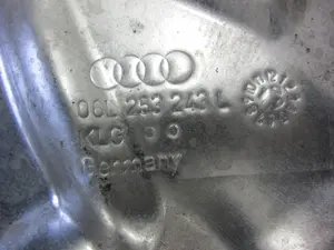 Foto de NO IDENTIFICADO PORSCHE MACAN (95BA) referencia 06L253243L foto 3
