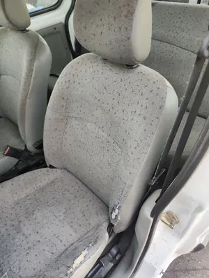 Foto de ASIENTO DELANTERO IZQUIERDO RENAULT KANGOO I (F/KC0) 1.9 dCi Diesel CAT (84 CV / 62 KW) foto 2