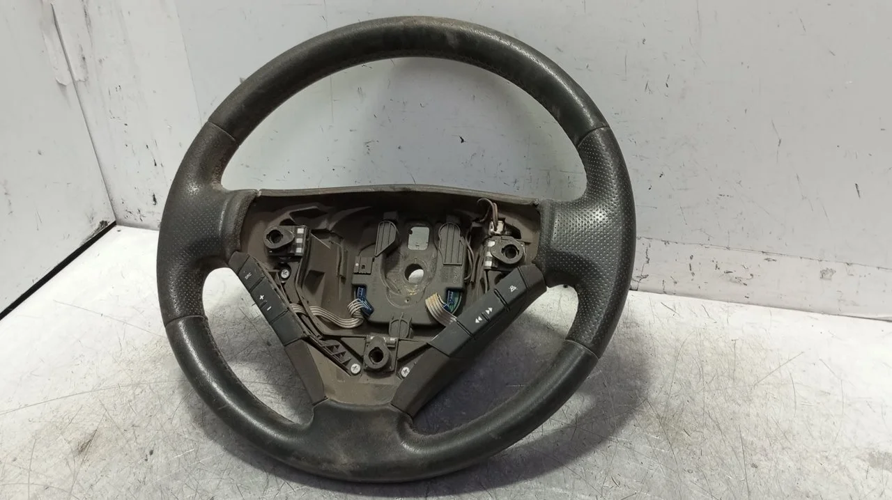 Foto de VOLANTE FIAT CROMA (194) 1.9 8V JTD CAT (939A1000 / 192A8000) (120 CV / 88 KW) referencia 86250202094