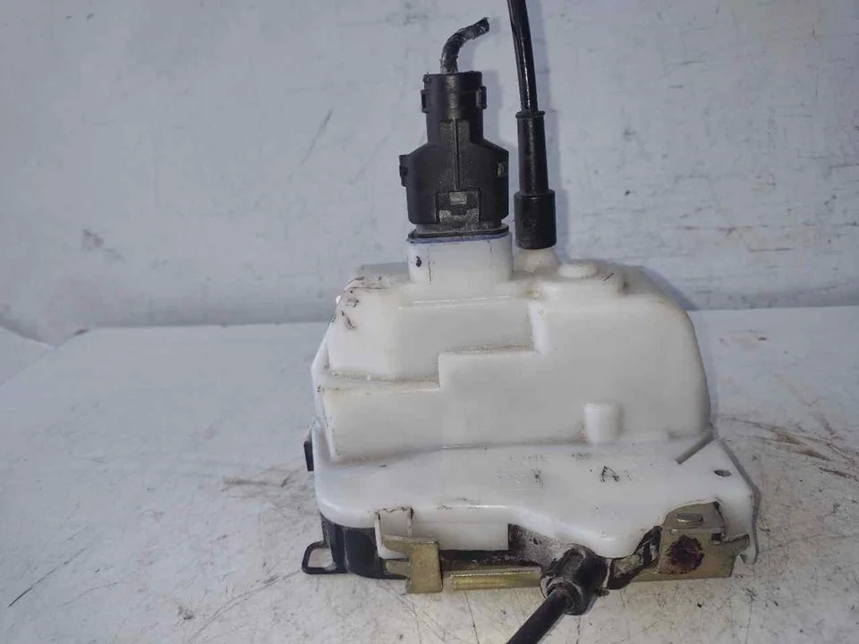 Foto de CERRADURA PUERTA TRASERA DERECHA RENAULT ESPACE IV (JK0) referencia ARD